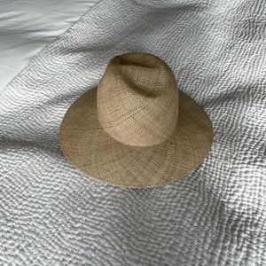 Janessa Leone Kai Exclusive hat in size Small